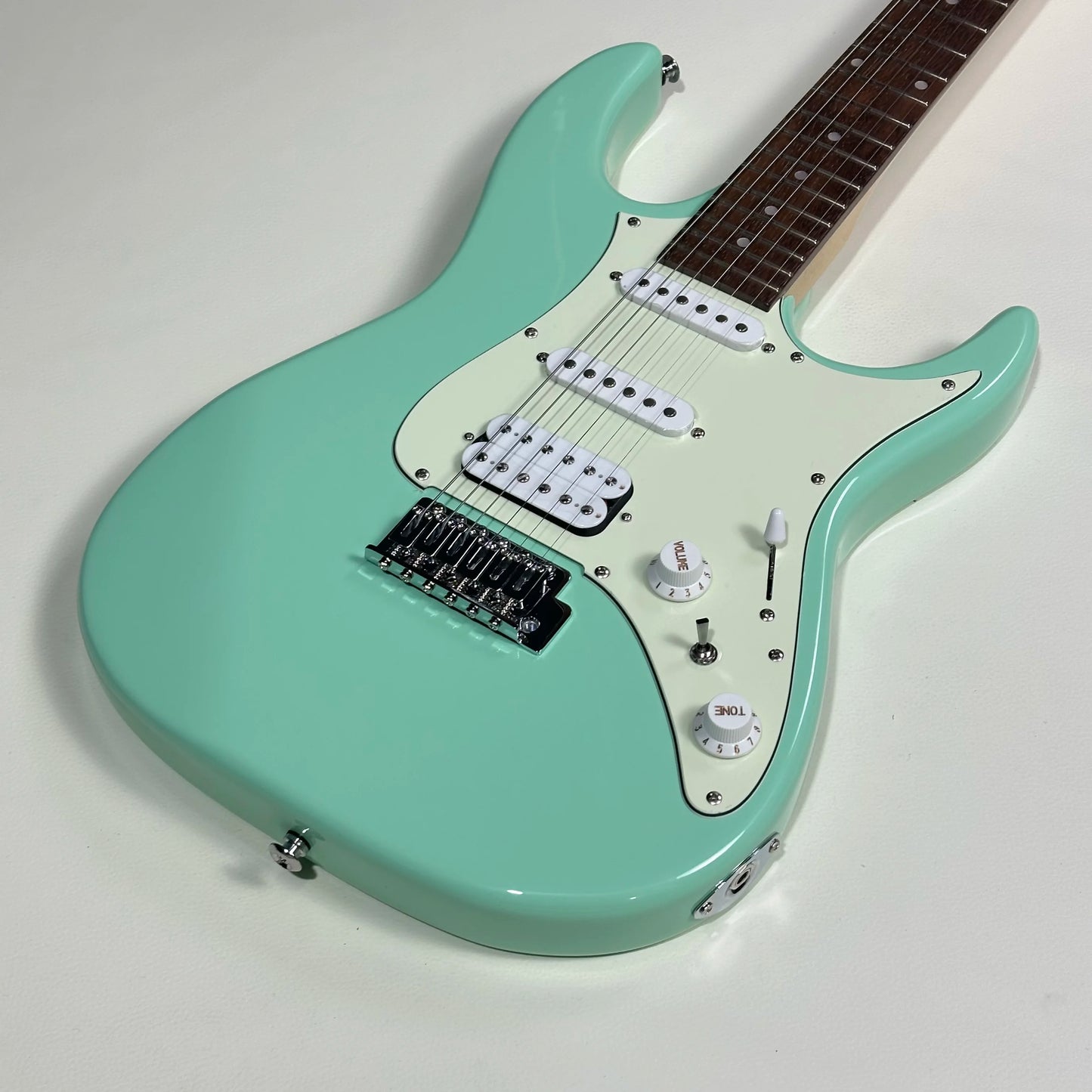 IBZ AZES Electric Guitar With Mahogany Body And Maple Fingerboard