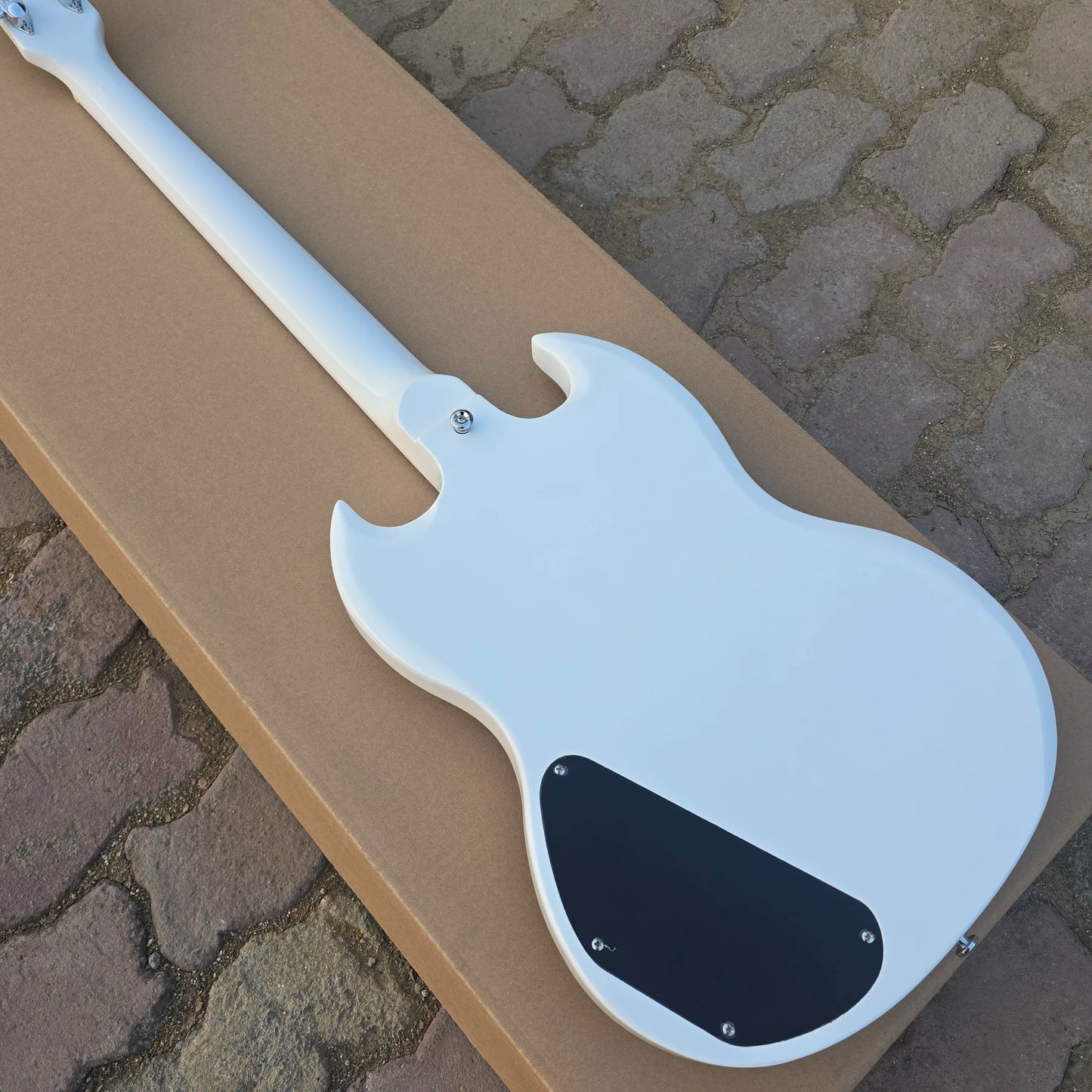 SG004 Single Humbucker Electric Guitar Pickup for Versatile Tone
