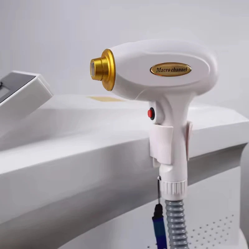 GIOIO 808nm Diode Laser Hair Removal Machine 3 Wave