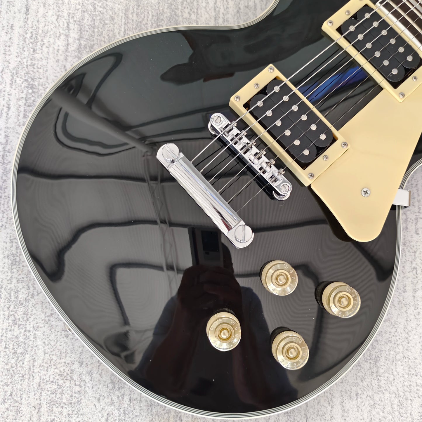 Electric Guitar With Solid Mahogany Body And Neck Construction