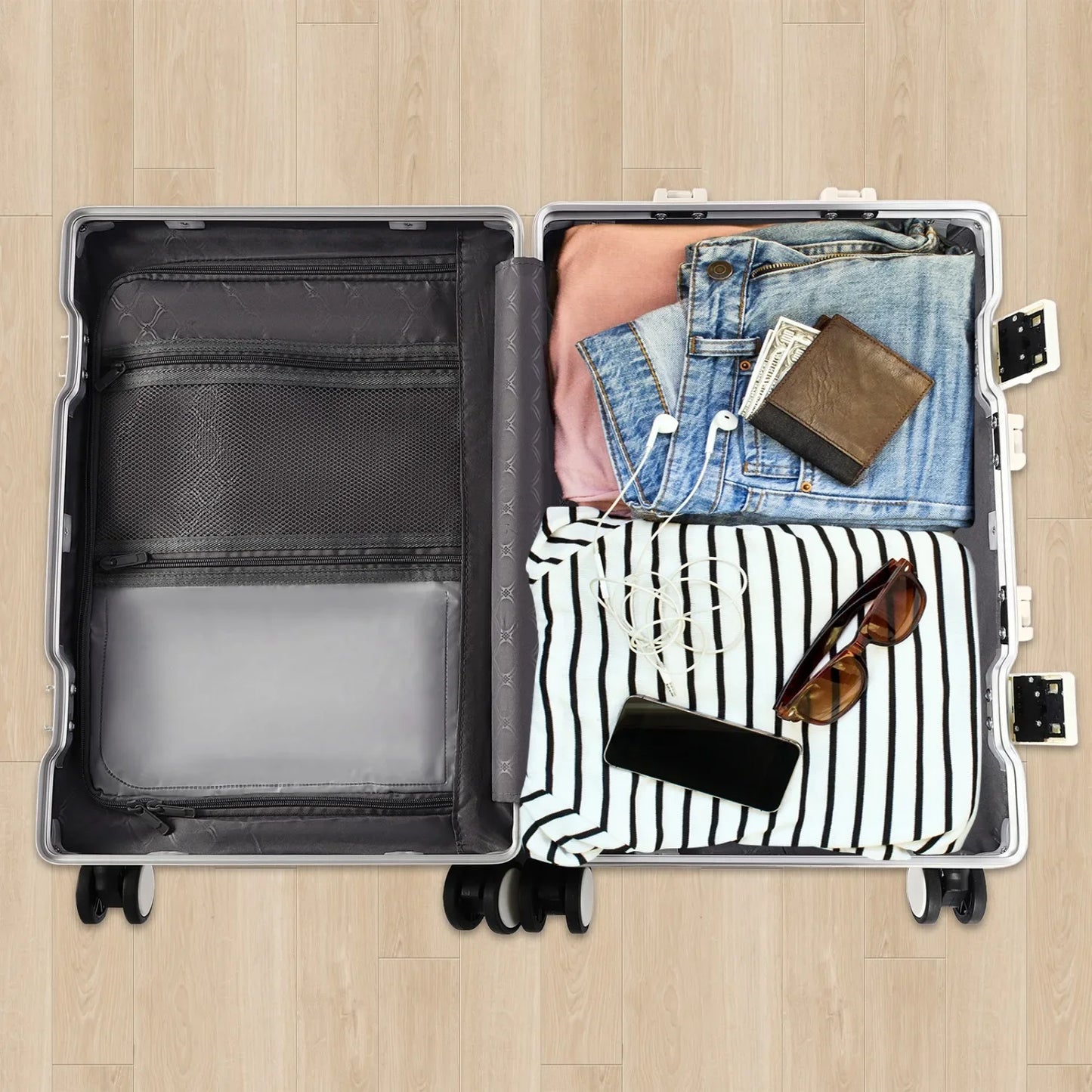 Portable Luggage Spinner Carry On With USB Charging Port