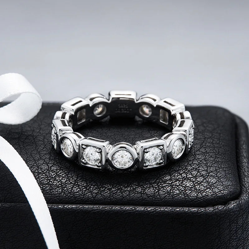 LYEE CYEE Moissanite Emerald Heart Ring for Women, Sterling Silver